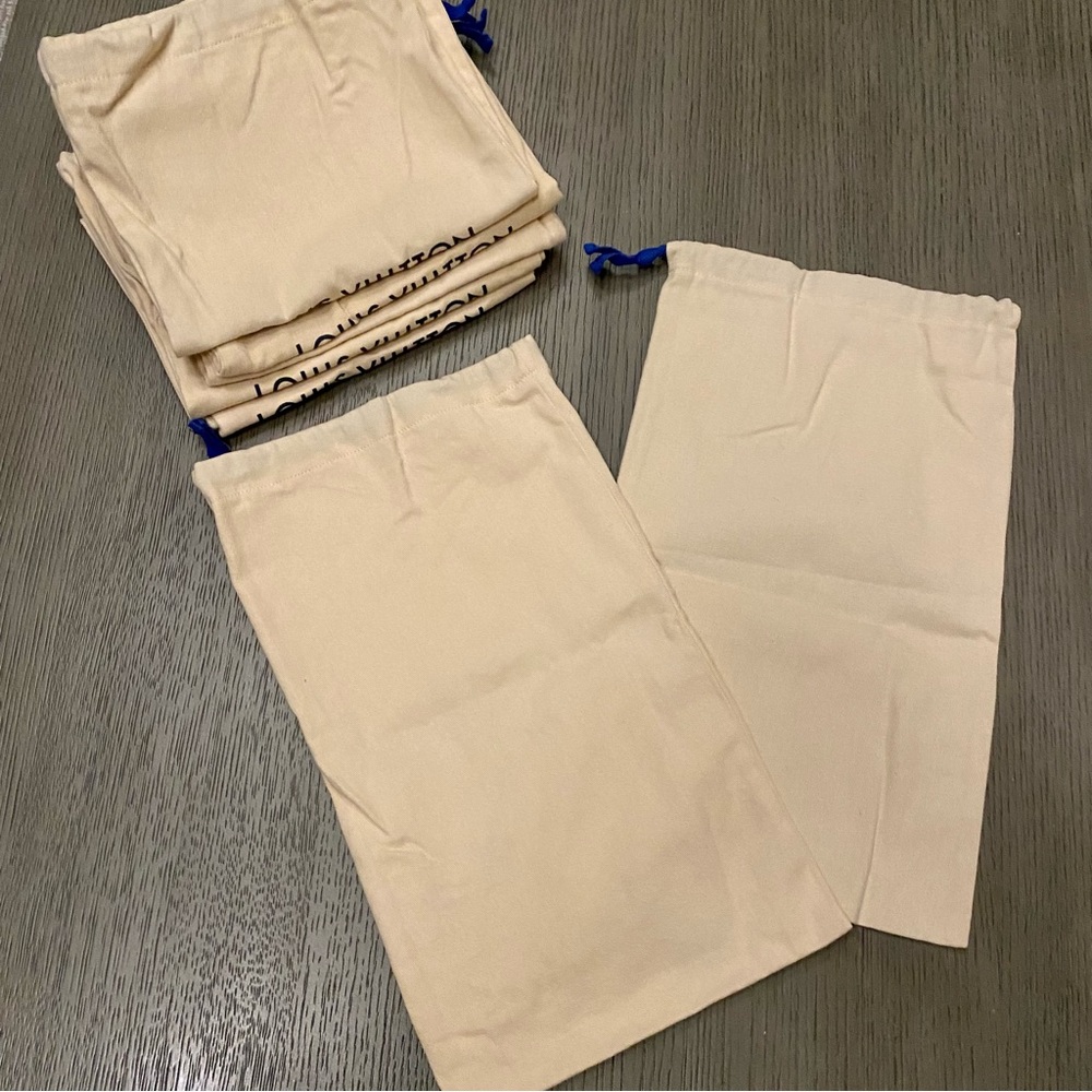 Louis Vuitton Dust Bags - Picture 3 of 5